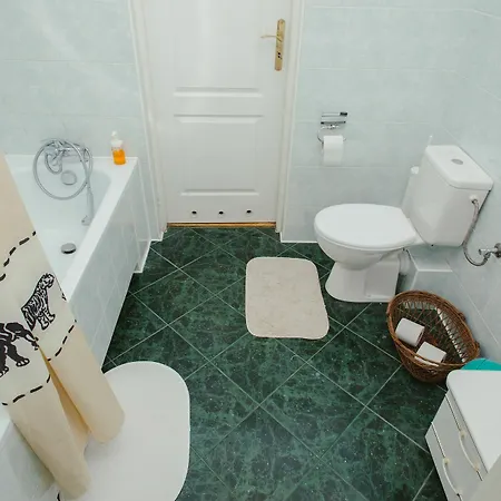 Lucka - Indian Summer Apartment